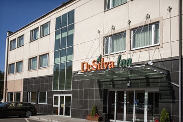 هتل Desilva Inn Katowice Airport