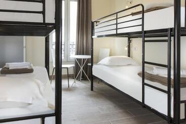 فندق Enjoy Hostel