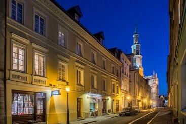 בית מלון כפרי Garden Boutique Residence