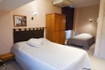 ホテル Hôtel Adour