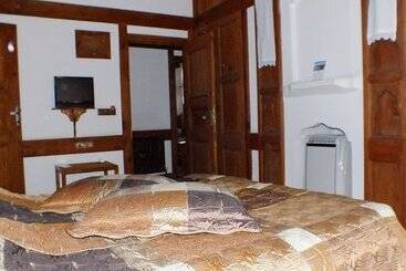 בית מלון כפרי Imren Lokum Konak   Special Class