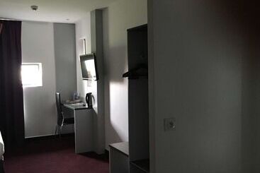 בית מלון כפרי Kyriad Evreux  Netreville