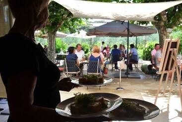 هتل La Bastide Du Clos Des Roses   Teritoria