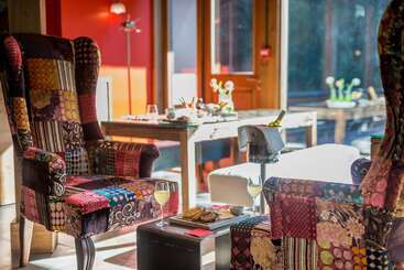 Отель La Maison Rouge