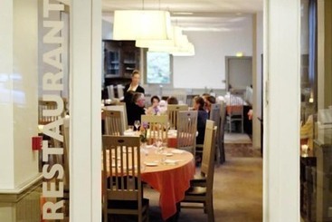 Logis Hotel, Restaurant Et Spa Le Relais De Broceliande