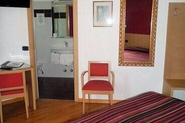 Отель Oasi Wellness & Spa