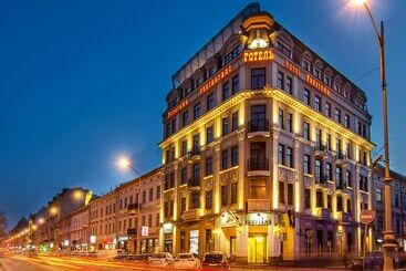 ホテル Panorama Lviv