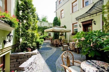 호텔 Pod Złotą Różą