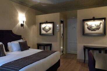 هتل San Firenze Suites & Spa