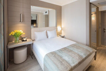 فندق Titanic Comfort Mitte