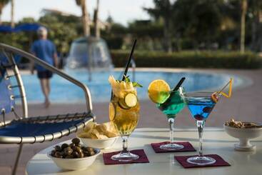 Lantana Resort Hotel&apartments