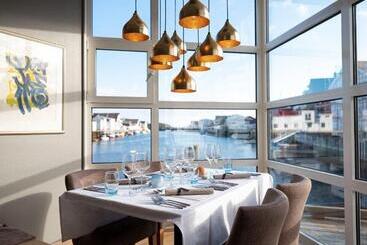 Villa Bryggekanten By Classic Norway Hotels