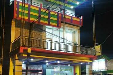 هاستل Wisma Aira