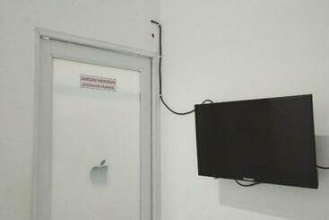 هاستل Wisma Aira