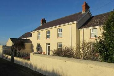 مبيت وإفطار Little Hilton Farm