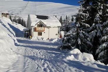 Пансион Casa Bunicutei