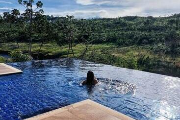 פנסיון Suítes Canaã