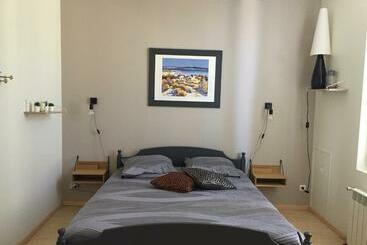 Bed and Breakfast Le Patio De L Oustal