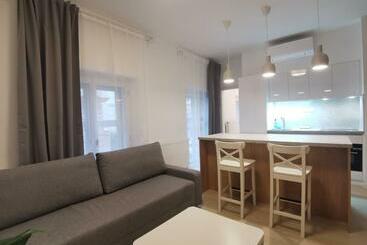 City Castle Apartments Free Parking