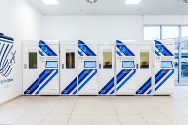 هتل کپسول Resting Pods   Zzzleepandgo Vce Venice Airport
