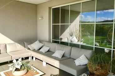 פנסיון L Auf Der Tomm