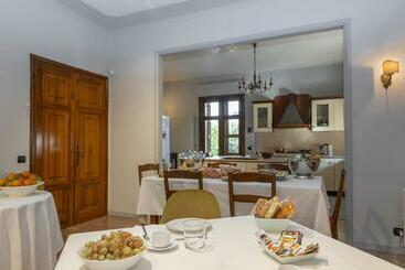 پانسیون Seven Suites Pieve