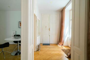 Vienna Residence, Am Heumarkt   Stadtpark