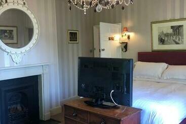 Abbots Leigh B&b