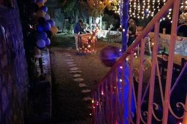 تختخواب و صبحانه Atlas Ijoukak