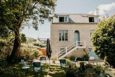 ベッドアンドブレックファースト Le Banellou