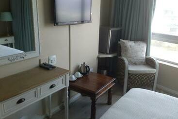 فندق Sunset 786 Holiday Accom 212