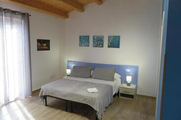 פנסיון Alex Rooms