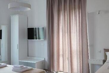 مبيت وإفطار Maisonme