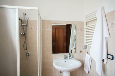 Attiko B&b