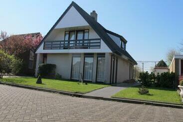 צימר Achter Het Anker