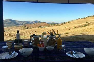 تختخواب و صبحانه Finca Las Campanas Ii