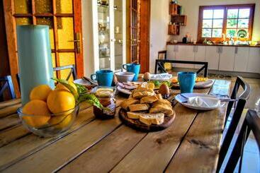 تختخواب و صبحانه Villa Santini