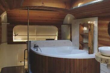 فندق Cosmic English Bus 2 Floor