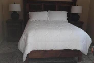 بنسيون Posada Las Reynas By Rotamundos