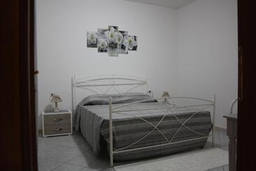 צימר Domo De Folas