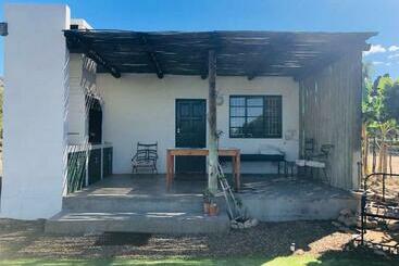 بنسيون Yellow House Prince Albert