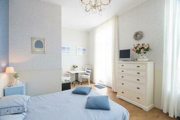 تختخواب و صبحانه Casa Fiore Zandvoort