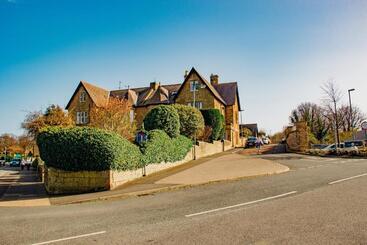 تختخواب و صبحانه Eveanna