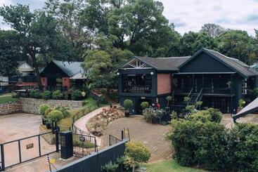 膳宿费 The Bohemian Guesthouse