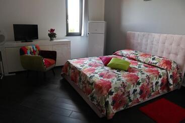 مبيت وإفطار Suite Con Vista