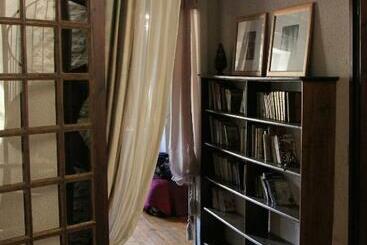 پانسیون Chambre Cozy Et Salon De 60 M2 Au Coeur De La Cité