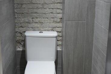 مبيت وإفطار Art&flats Hostel