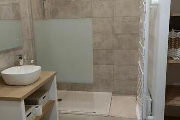 ペンション Clos De La Madone