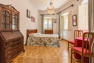 پانسیون Family Home  Lisboa
