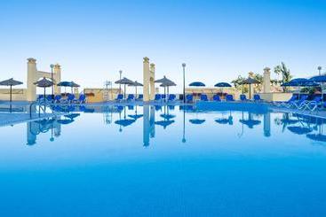 هتل آپارتمان Ramada Residences by Wyndham Tenerife Costa Adeje